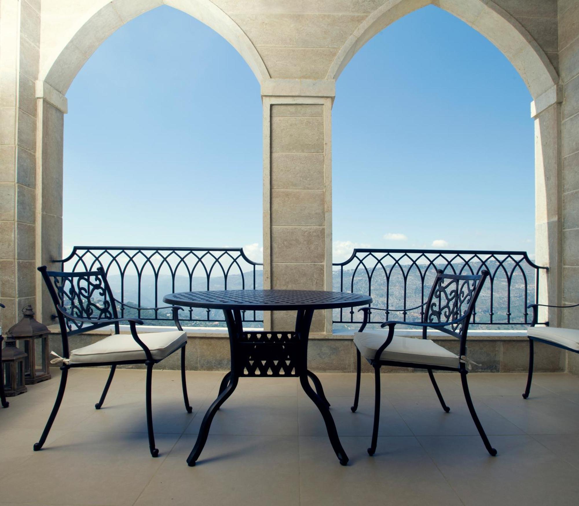 Cherry Blossom Boutique Hotel Bhamdoun Bagian luar foto