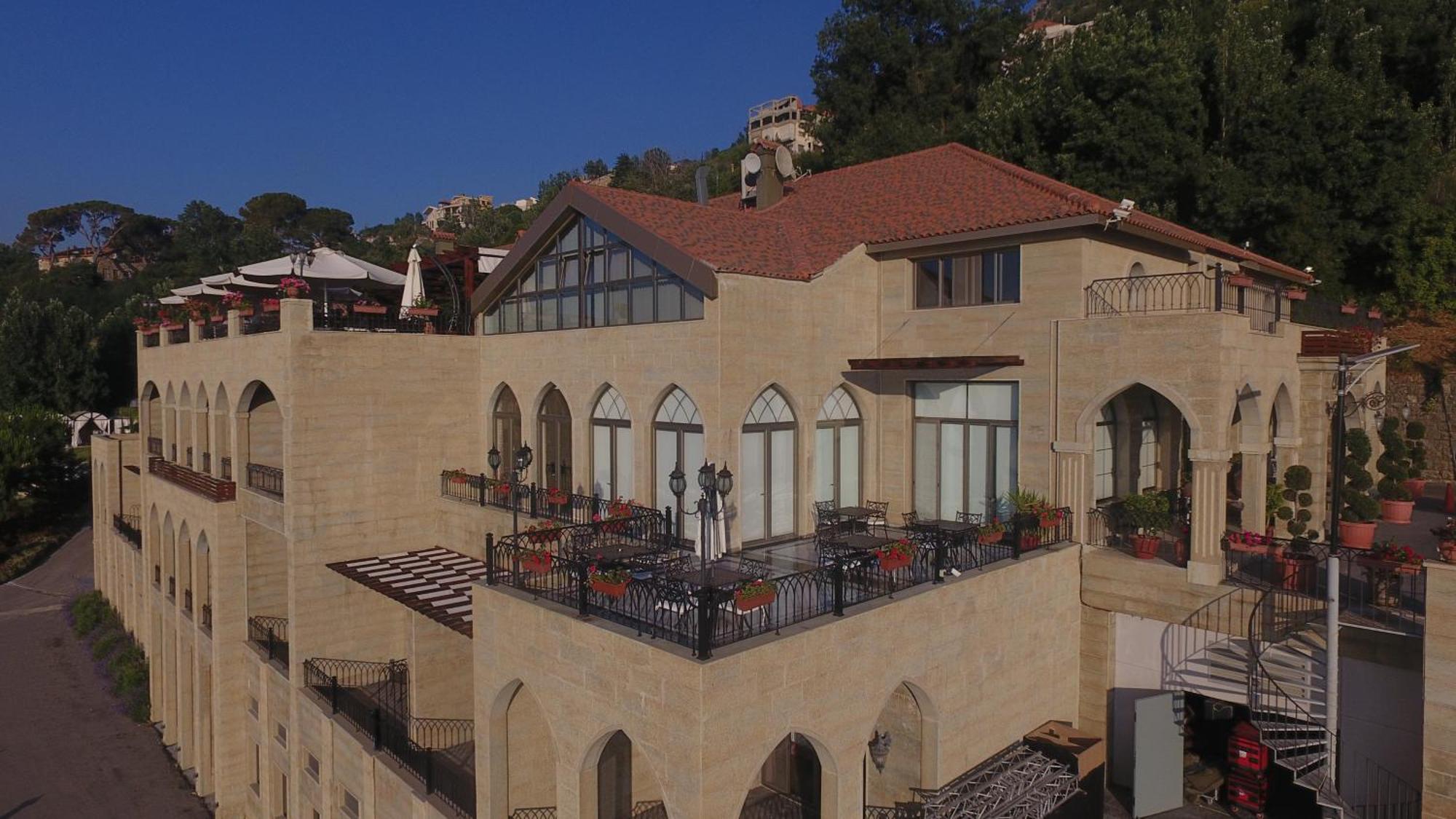 Cherry Blossom Boutique Hotel Bhamdoun Bagian luar foto