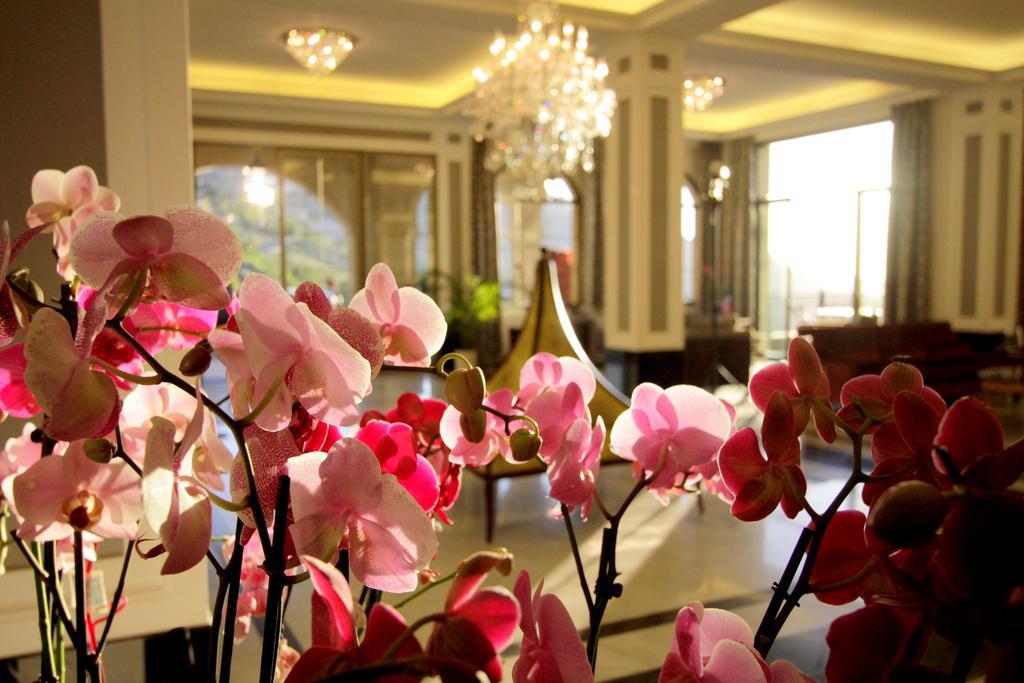 Cherry Blossom Boutique Hotel Bhamdoun Bagian luar foto