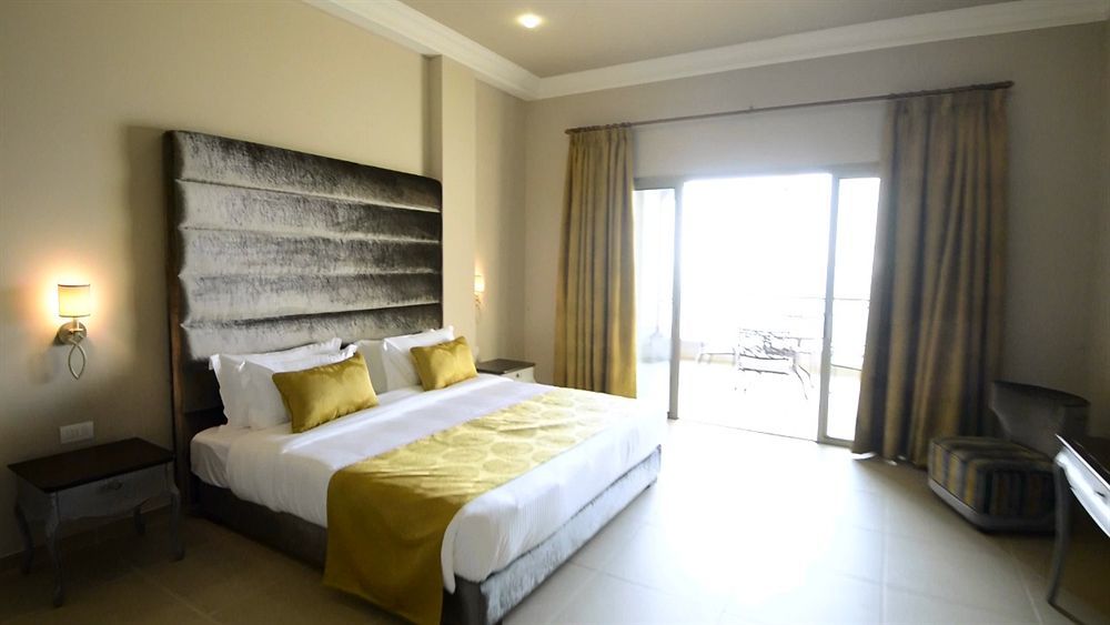 Cherry Blossom Boutique Hotel Bhamdoun Bagian luar foto